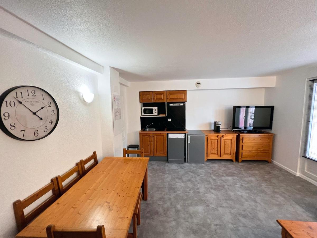 Vars, Appart Spacieux Renove 4 Couchages Dans Chalet Vars  Esterno foto