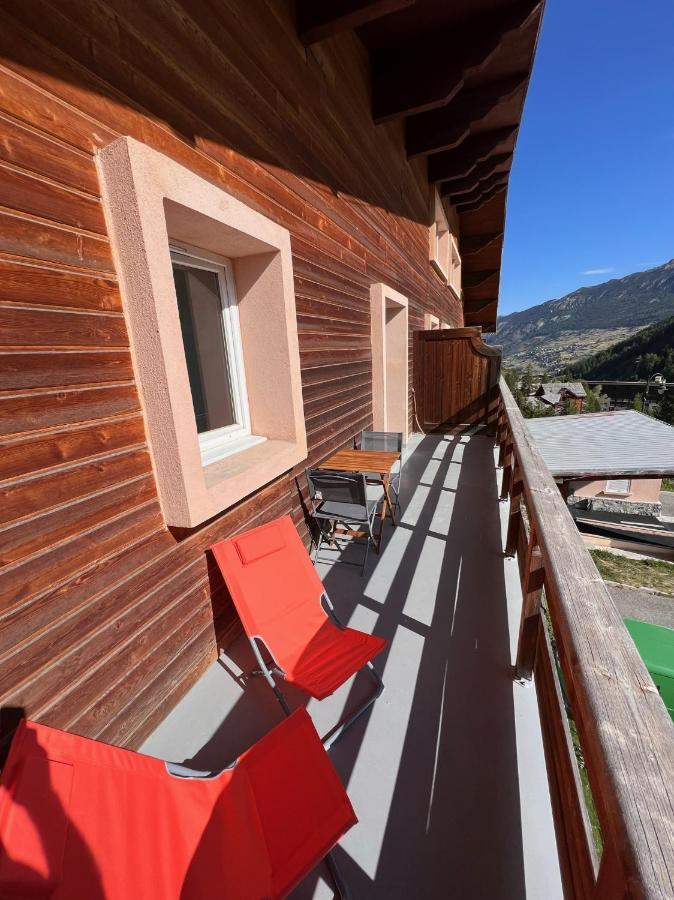 Vars, Appart Spacieux Renove 4 Couchages Dans Chalet Vars  Esterno foto