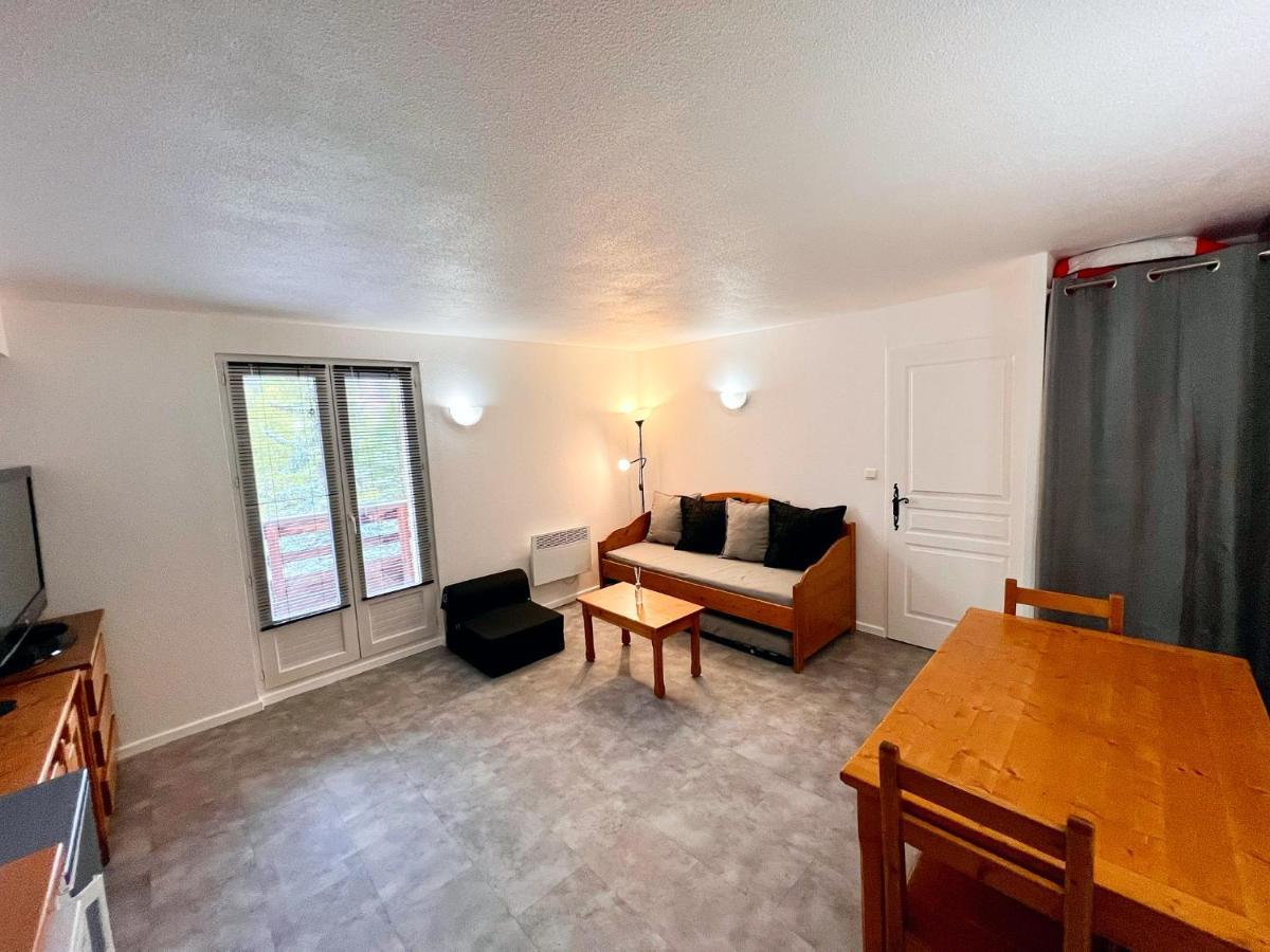Vars, Appart Spacieux Renove 4 Couchages Dans Chalet Vars  Esterno foto